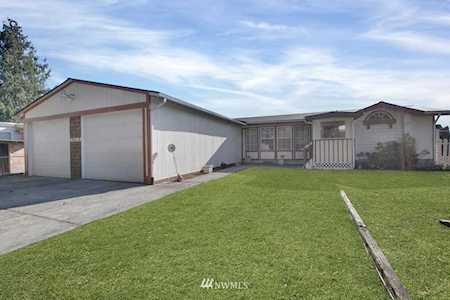 13613 Cedar Cir E Bonney Lake, WA 98391