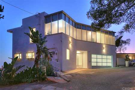 1707 Viewmont Drive Hollywood Hills, CA 90069