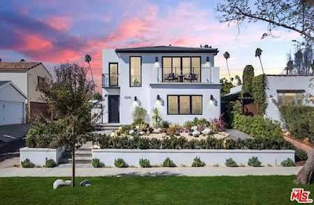 12319 Darlington Avenue Los Angeles, CA 90049