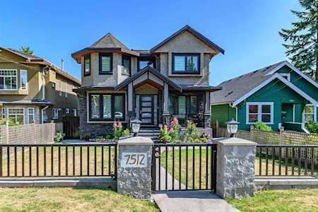 7512 14th Avenue Burnaby, BC V3N 2A1