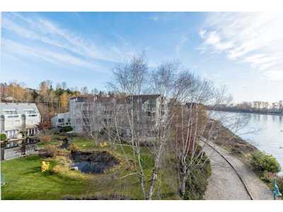 2020 SE Kent Avenue #411 Vancouver, BC V5P 4X1
