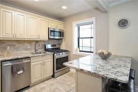 4 Field End Lane #2R Eastchester, NY 10709