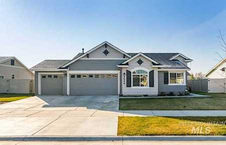 5899 Cavendale Drive Eagle, ID 83616