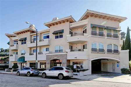 901 Deep Valley Drive #106 Rolling Hills Estates, CA 90274