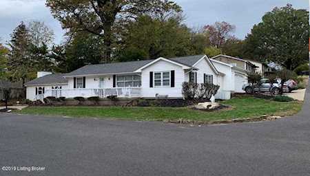1957 Colonel Sanders Ln Louisville, KY 40213