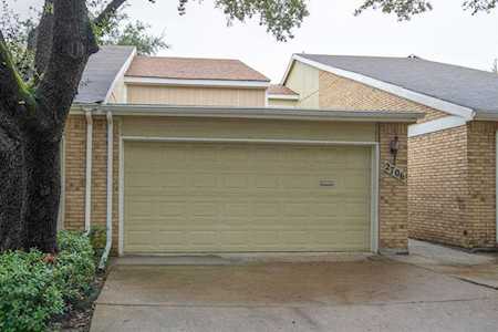 2706 Meadowstone Court Carrollton, TX 75006