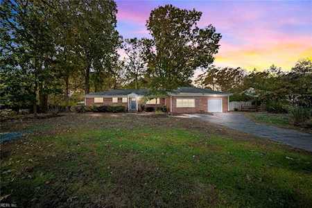 2225 Poplar Point Rd Virginia Beach, VA 23454