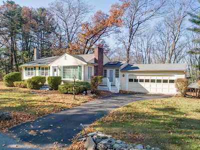 4 Susan Avenue Chelmsford, MA 01863