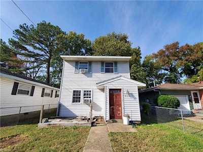 803 Center Ave Newport News, VA 23605