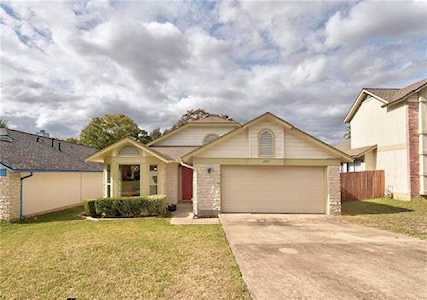 2313 Waterway Bnd Austin, TX 78728