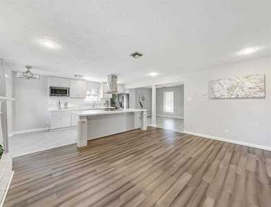 11934 Dorrance Ln Stafford, TX 77477
