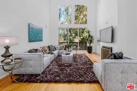 410 S Barrington Avenue #305 Los Angeles, CA 90049