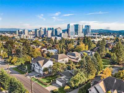 9827 NE 14th St Bellevue, WA 98004