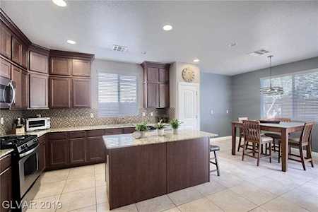 7112 Silver Ridge Peak St Las Vegas, NV 89166