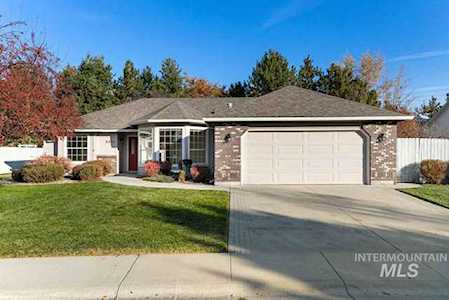 2314 E Poppy Hills St Eagle, ID 83616