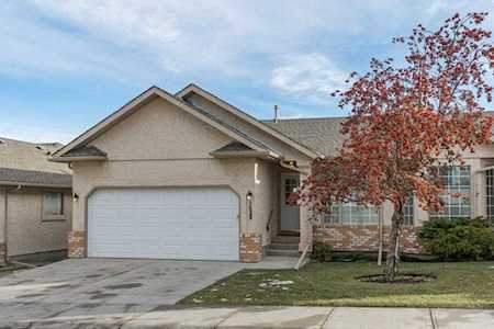 1428 Costello Boulevard SW Calgary, AB T3H 3G9