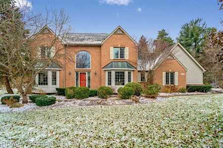 7101 Alta Dr Hamburg Twp, MI 48116