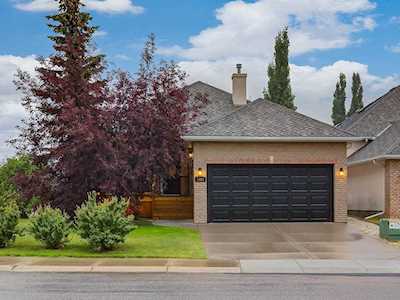 1408 Strathcona Drive SW Calgary, AB T3H 4L1