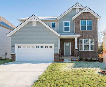 5015 Fawn Valley Dr Louisville, KY 40299