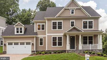 4339 26th St N Arlington, VA 22207