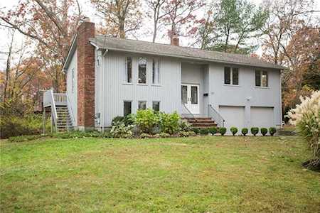 27 Oak Grove AV Barrington, RI 02806