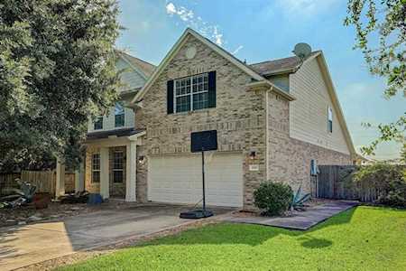 1920 Lazy Hollow Ln Pearland, TX 77581