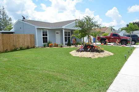1056 Stardust Way Royal Palm Beach, FL 33411