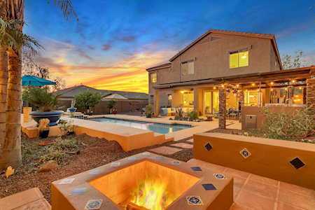2621 W Via Vista Drive Phoenix, AZ 85086