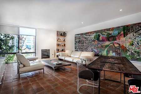 1033 Carol Drive #302 West Hollywood, CA 90069