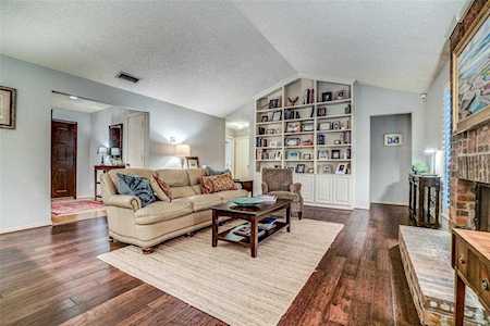 8515 Vista View Drive Dallas, TX 75243