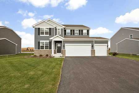 544 Colchester Dr Oswego, IL 60543