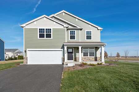 248 Liszka Ln Oswego, IL 60543