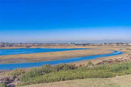 2167 Vista Entrada Newport Beach, CA 92660