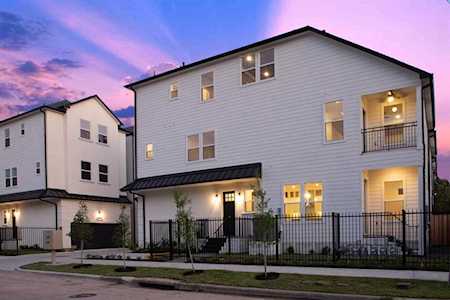 1233 W 23rd St Houston, TX 77008
