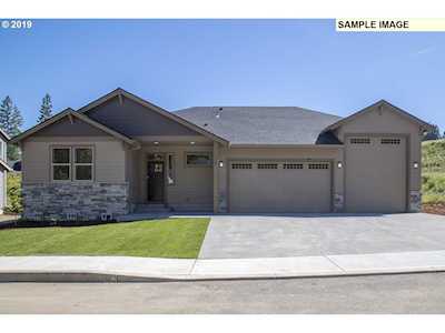 311 NE Regan Hill Loop Estacada, OR 97023