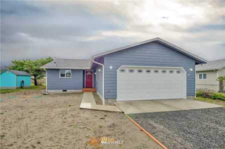 804 338th Place Ocean Park, WA 98640