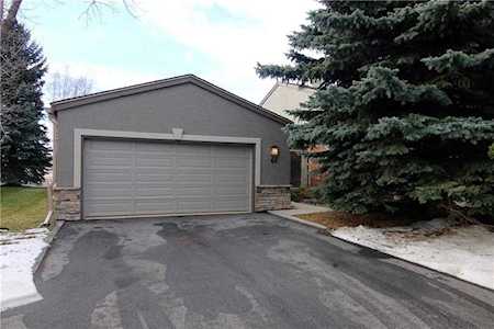 1815 Varsity Estates Drive NW #61 Calgary, AB T3B 3Y7