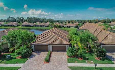 240 Babbling Brook Run Bradenton, FL 34212