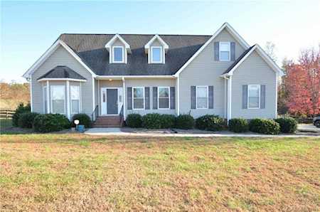 637 Luther Dr Iron Station, NC 28080