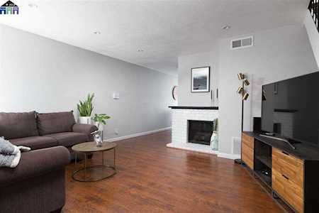 1584 Schenone Concord, CA 94521