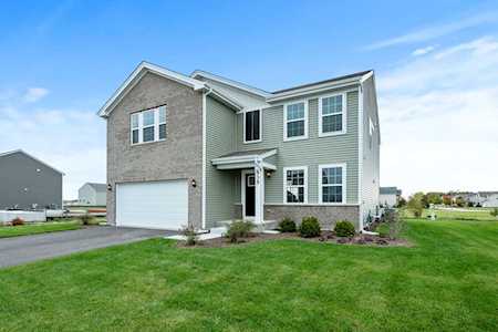535 Colchester Dr Oswego, IL 60543