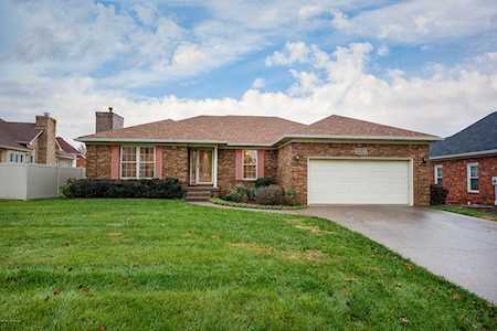 6103 Greenview Dr Louisville, KY 40216