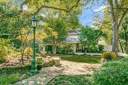 6950 Tokalon Drive Dallas, TX 75214
