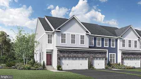 100 Wynstone Ct Colmar, PA 18915