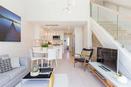 2761 Horley Street #201 Vancouver, BC V5R 4R7