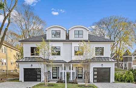 48 Hilltop Street #48 Newton, MA 02458