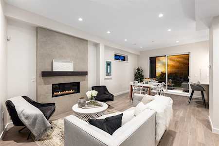 2838 Wall Street Vancouver, BC V5K 1B2