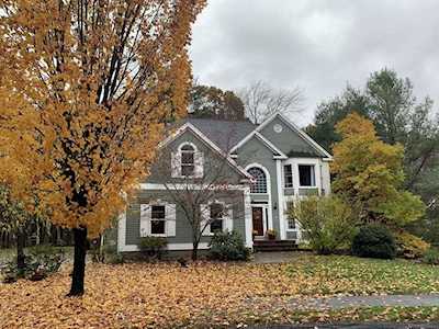 9 Nathan Stone Ln Southborough, MA 01772