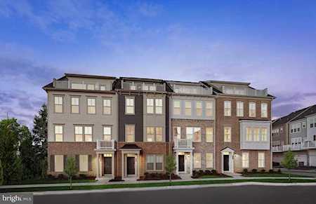 1957 Greenbriar Hall Rd #159 Dumfries, VA 22026
