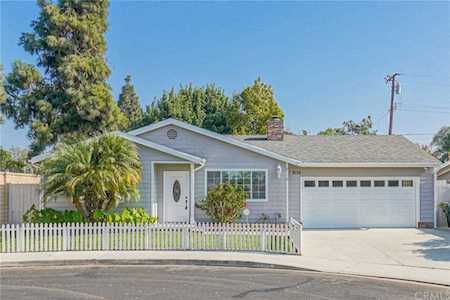 2136 Raleigh Avenue Costa Mesa, CA 92627
